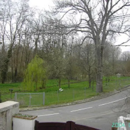 Le Moulin De La Basse Roche 펜션